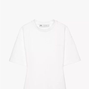 Thick fitted tshirt only worn once!